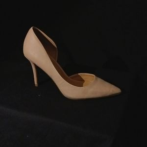 Jessica Simpson pale peach size 9